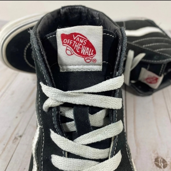 Vans - Picture 6 of 7